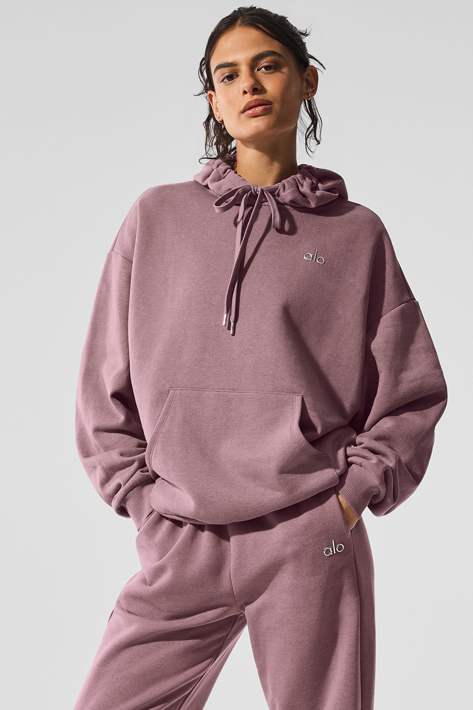 Women's Hoodies & Sweatshirts